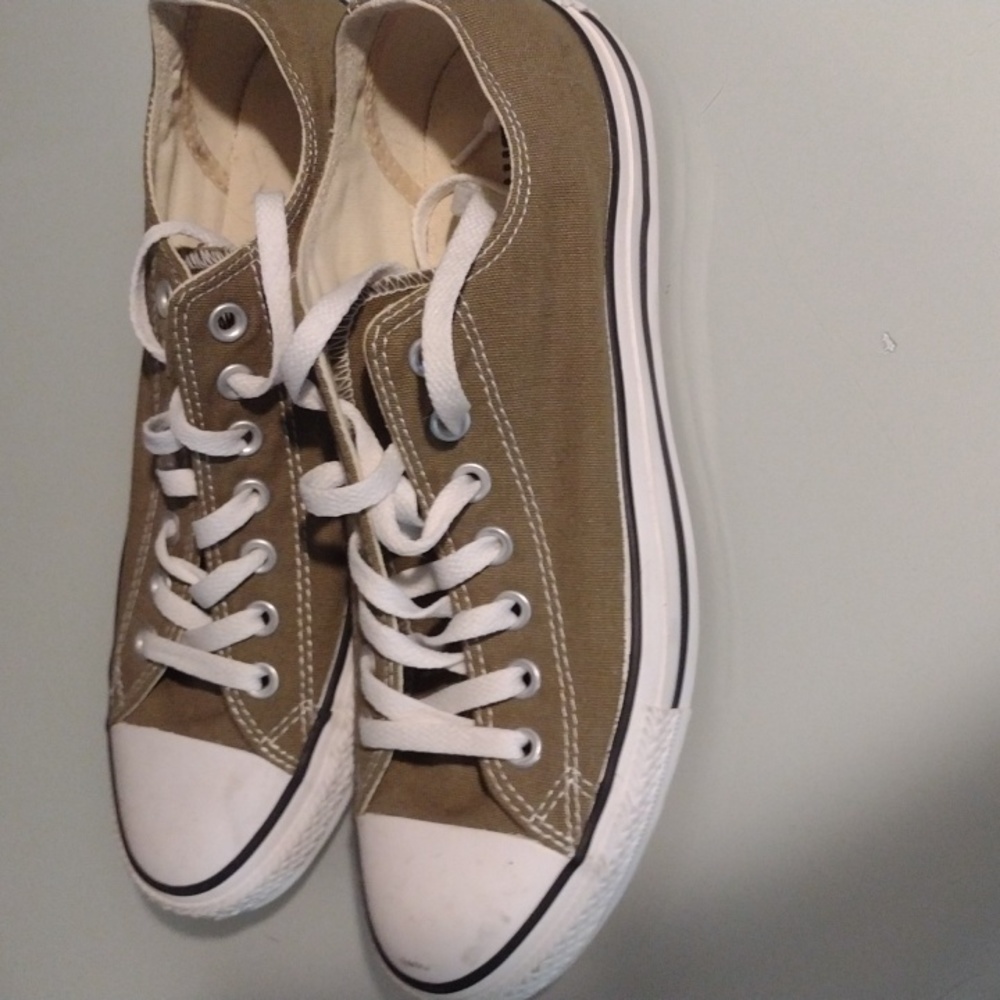 Converse - Picture 3 of 6